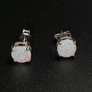 ✨ Sterling Silver 6mm White Opal Stud Earrings – 1.56 CTTW ✨